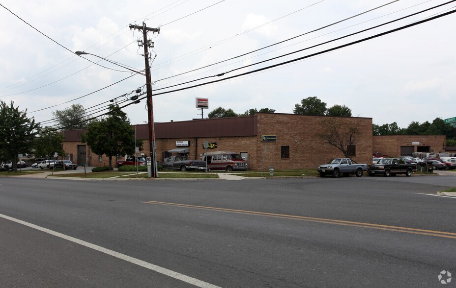 Primary Photo Of 5808-5812 Kirby Rd, Clinton Warehouse For Lease