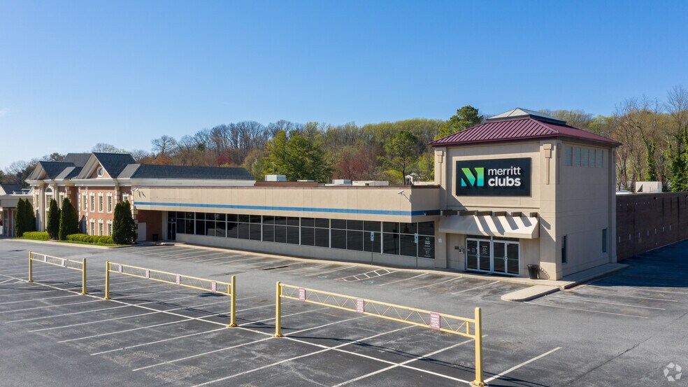 More Photos Of 532 Cranbrook Rd, Cockeysville Storefront For Lease