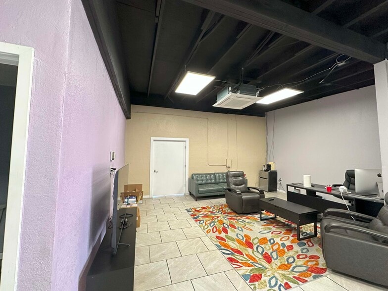 More Photos Of 1054 El Camino Ave, Sacramento Freestanding For Sale