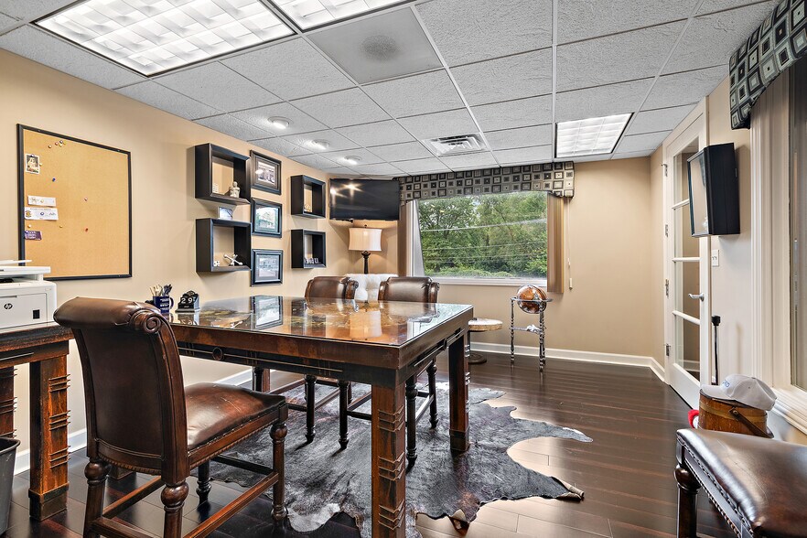 More Photos Of 6500 W College Dr, Palos Heights Flex For Sale