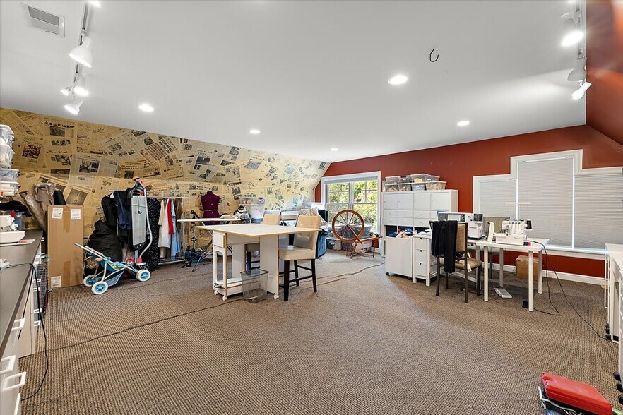 More Photos Of 1330 Oxford Rd, Bloomfield Hills Specialty For Sale