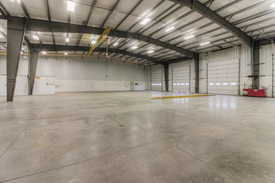 More Photos Of 501 Stover Rd, Grandview Industrial For Sale