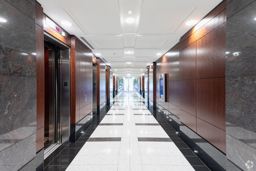 More Photos Of 10735 David Taylor Dr, Charlotte Unknown For Lease