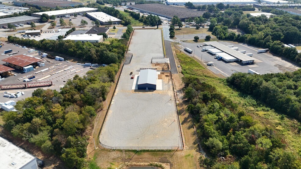 More Photos Of 4505 Malone Rd, Memphis Warehouse For Lease