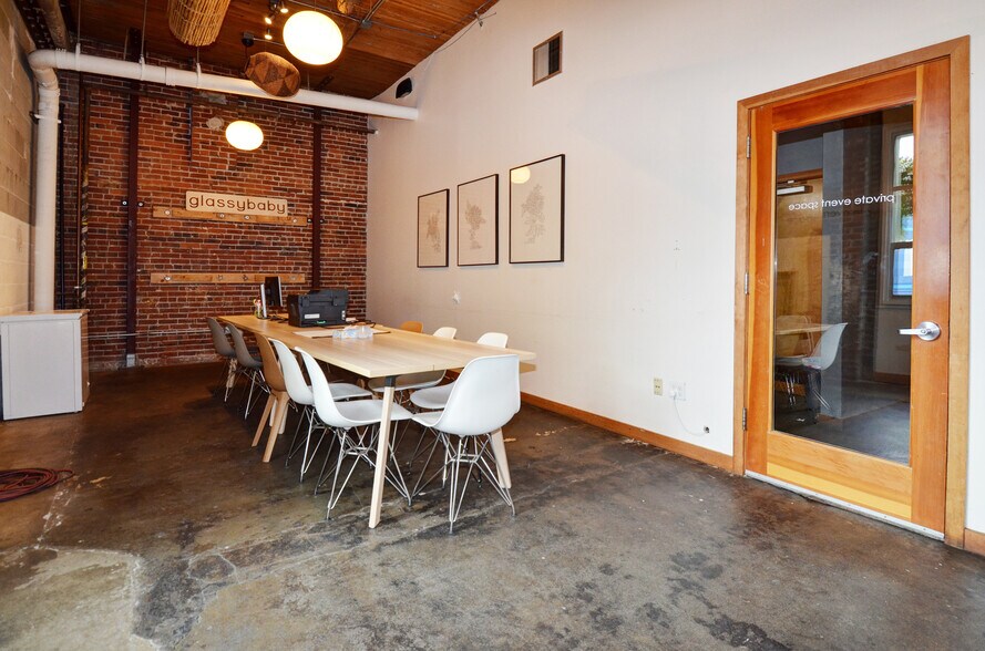More Photos Of 3406 E Union St, Seattle Office For Sale