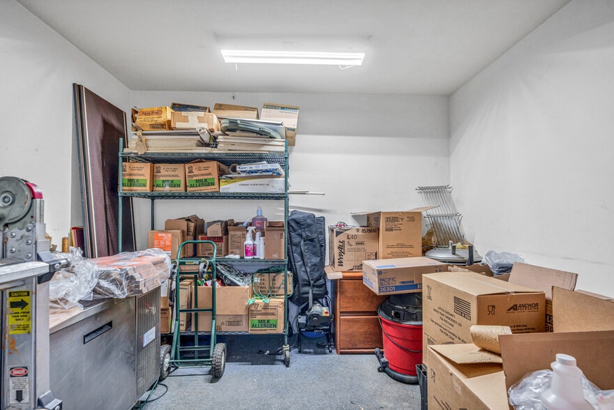 More Photos Of 1015 S Ridgewood Ave, Edgewater Office For Sale