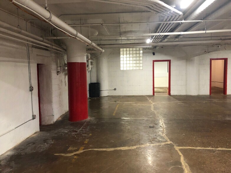 More Photos Of 1729 N 2nd St, Minneapolis Flex For Lease