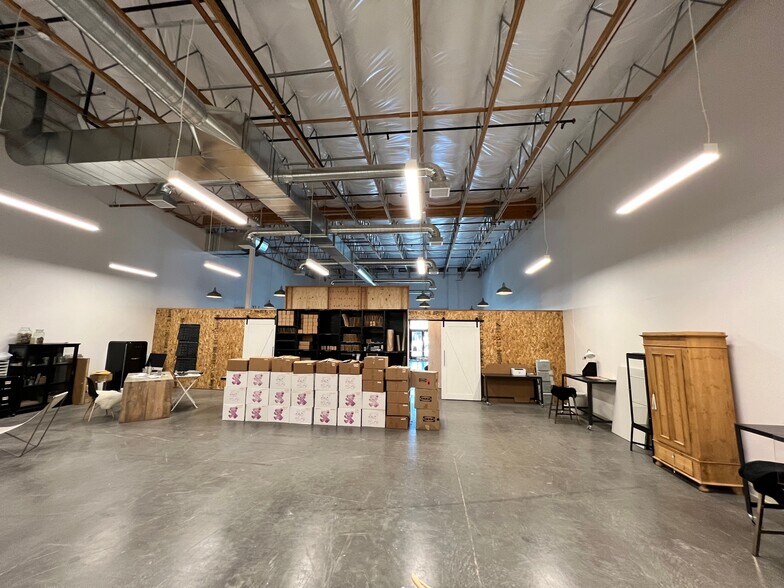 More Photos Of 308 Soscol Ave, Napa Department Store For Lease