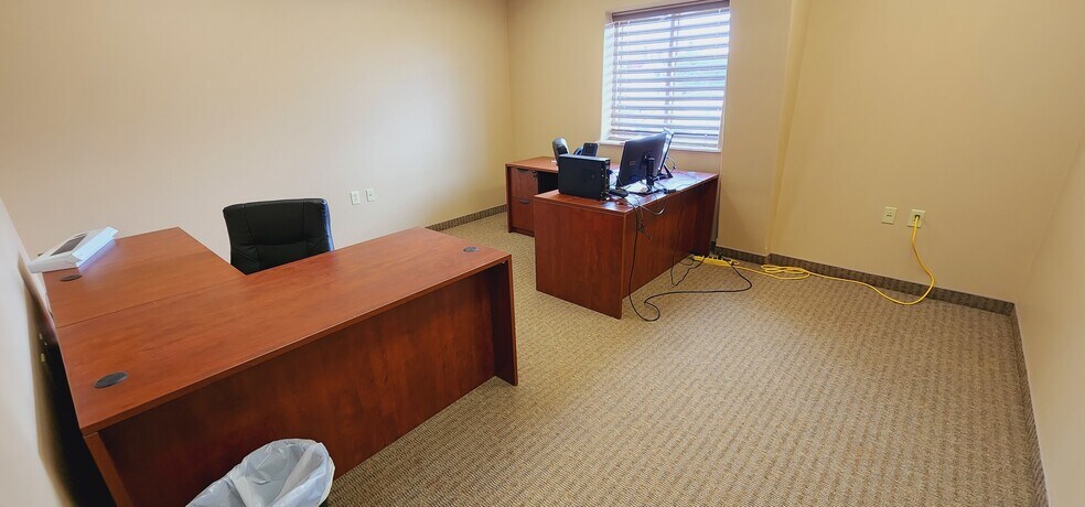 More Photos Of 860 35th Ave E, Dickinson Warehouse For Sale