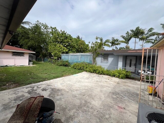 More Photos Of 77 Northwest Blvd, Miami Multifamily For Sale