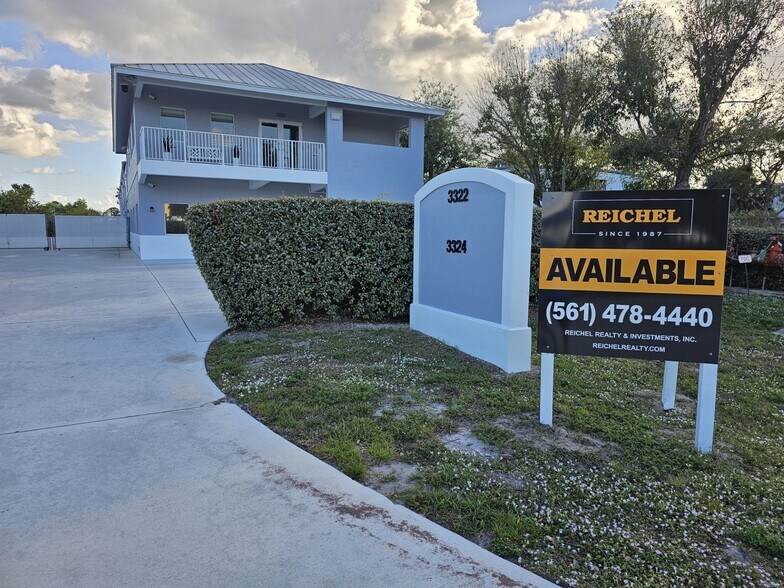 More Photos Of 3322 SE Gran Park Way, Stuart Warehouse For Sale