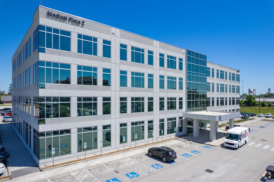 Primary Photo Of 18980 N Memorial Dr, Humble Medical For Lease
