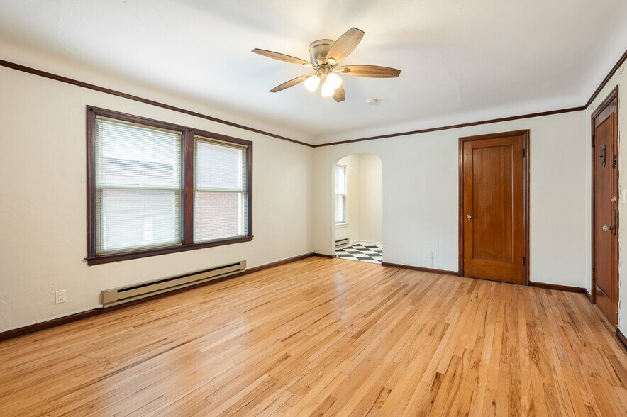 More Photos Of , Seattle Multifamily For Sale
