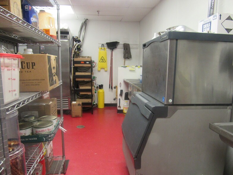 More Photos Of 1103 S Central Ave, Laurel Bowling Alley For Sale