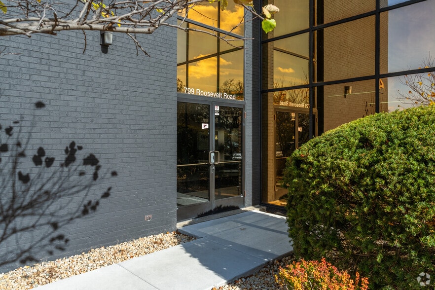 More Photos Of 799 Roosevelt Rd, Glen Ellyn Unknown For Lease