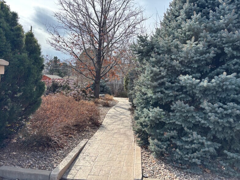 More Photos Of 959 S Kipling Pky, Lakewood Office For Sale