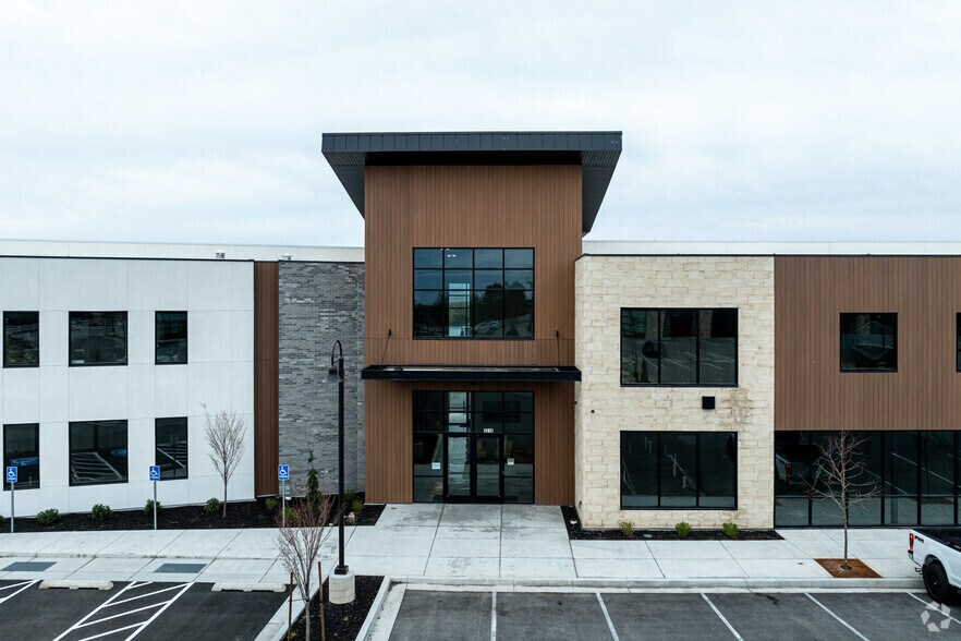 More Photos Of 3518 W Sojo Dr, South Jordan Medical For Sale