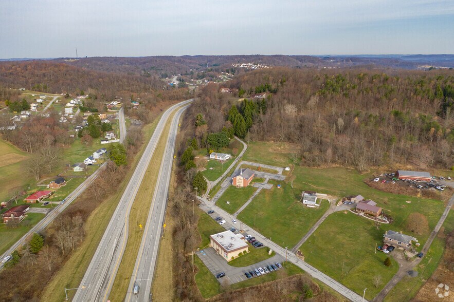 More Photos Of 62 Greenbriar Dr, Leechburg Office For Sale