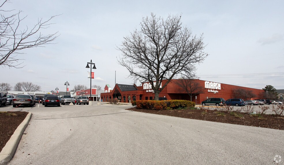 More Photos Of 25-75 W Boone Vlg, Zionsville Unknown For Lease