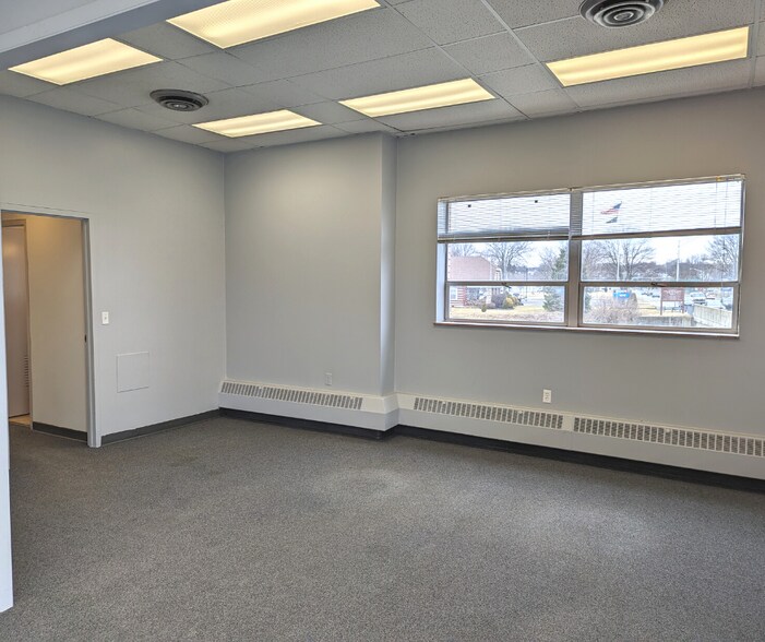 More Photos Of 2 W Park Ave, Dubois Office For Sale