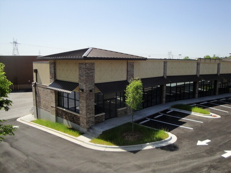 More Photos Of 4020 Satellite Blvd, Duluth Service Station For Lease