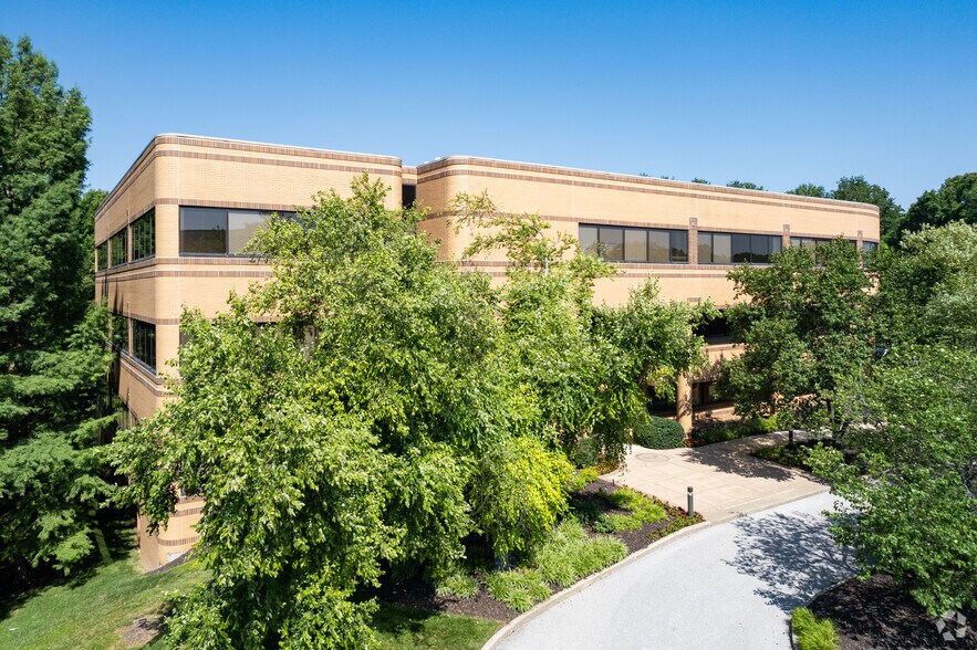 Primary Photo Of 1819 Clarkson Rd, Chesterfield Office For Sale
