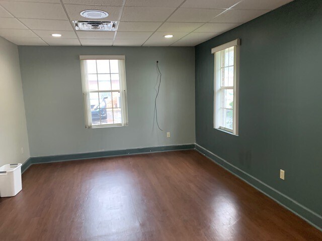 More Photos Of 3810 Williamsburg Park Blvd, Jacksonville Office For Lease