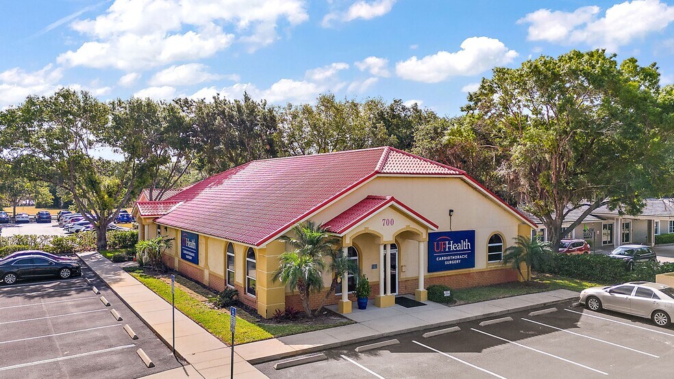 More Photos Of 700 Doctors Ct, Leesburg Medical For Sale