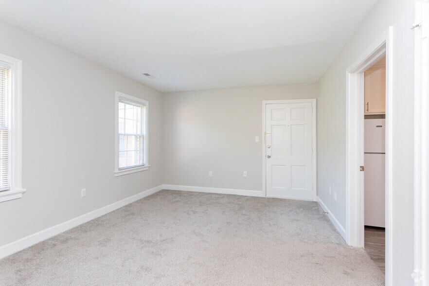 More Photos Of 1107-1117 W Rowan St, Fayetteville Apartments For Sale