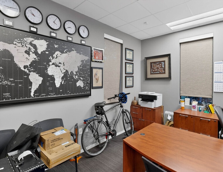 More Photos Of 1250 City View Ctr, Oviedo Office For Lease