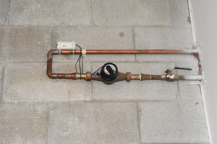 More Photos Of 9802 NW 80th Ave, Hialeah Warehouse For Lease