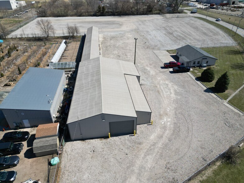 More Photos Of 6505 John J Pershing Dr, Omaha Warehouse For Lease