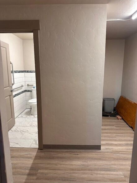 More Photos Of 348 State St, Weiser Storefront Retail Office For Lease