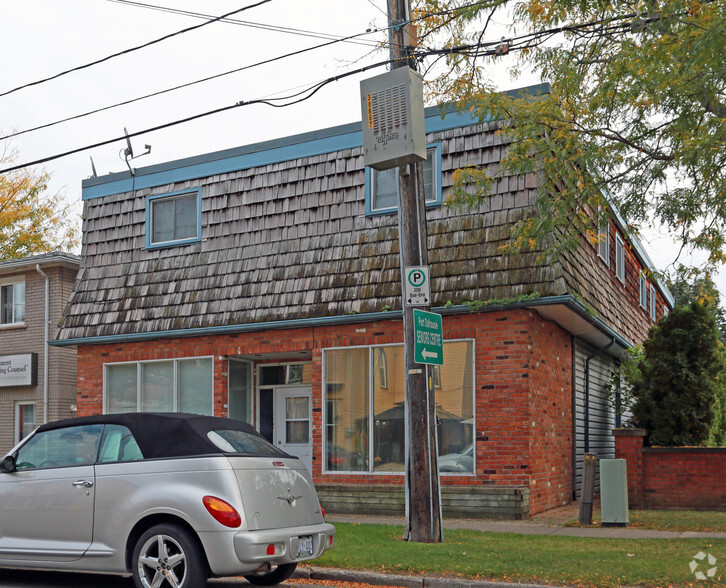 Primary Photo Of 51 Main St, St Catharines Apartments For Sale