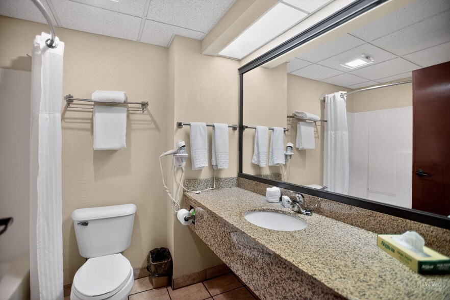 More Photos Of 124 Woodland Dr SW, Wise Hotel For Sale