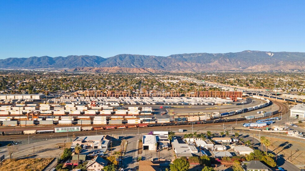 More Photos Of 1033-1047 W 3rd St, San Bernardino Warehouse For Sale