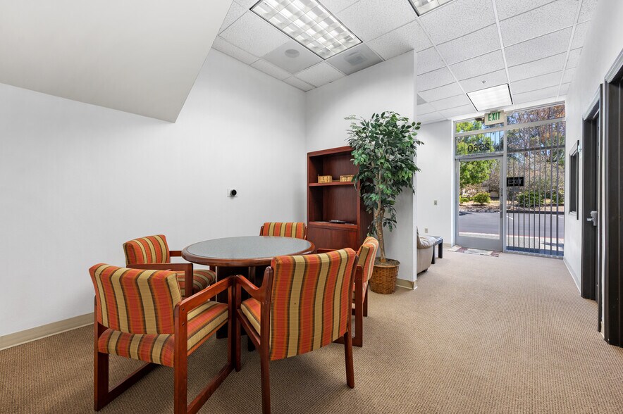 More Photos Of 2560-2566 Catamaran Way, Chula Vista Office For Lease