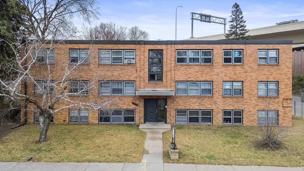 More Photos Of 6141 Nicollet Ave S, Minneapolis Apartments For Sale