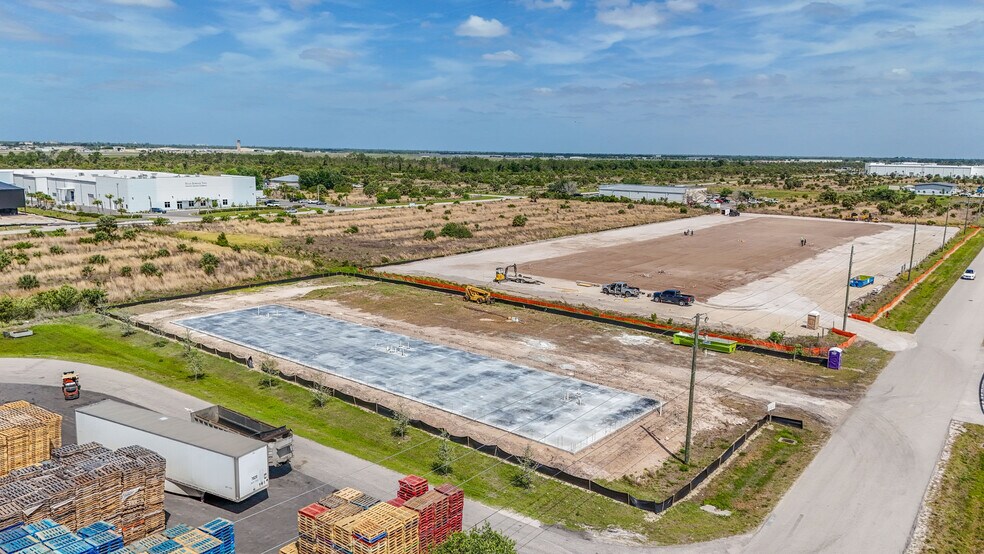 More Photos Of 8429 Northup dr, Punta Gorda Industrial For Lease