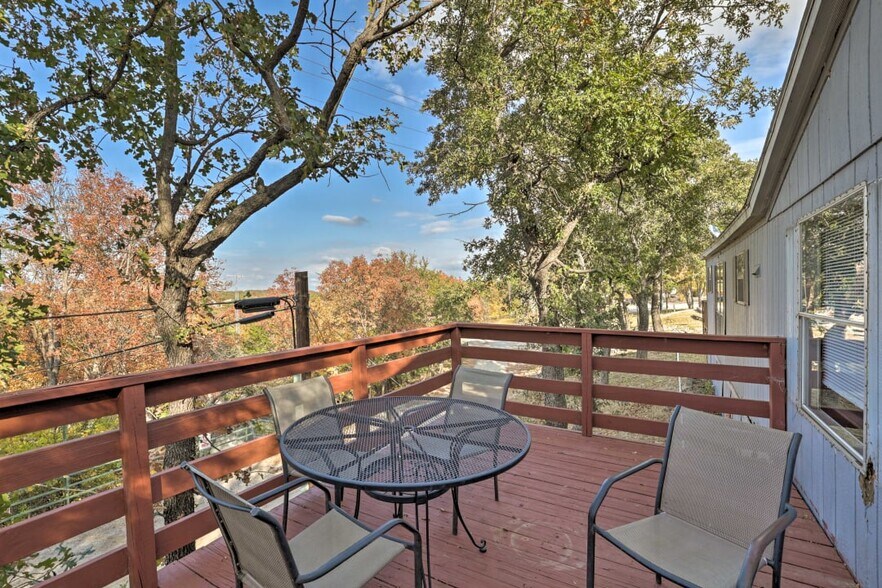 More Photos Of 180 Private Road 1735, Chico Marina For Sale