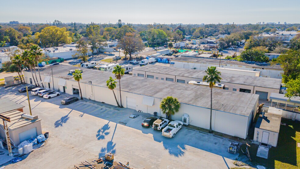 More Photos Of 4451 8th Ave S, Saint Petersburg Manufacturing For Lease