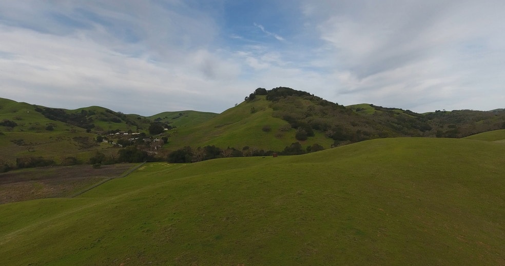 More Photos Of 1002 Metcalf Rd, San Jose Land For Lease