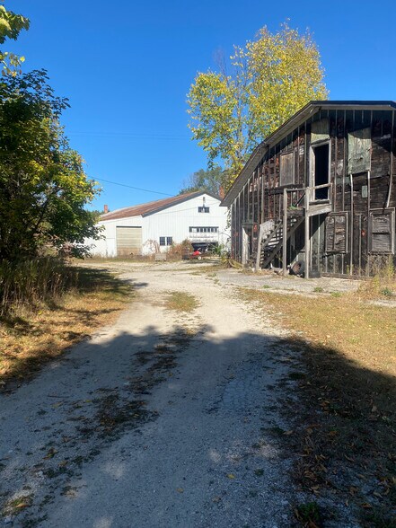 More Photos Of 5052 Reynolds Rd, Sturgeon Bay Flex For Sale