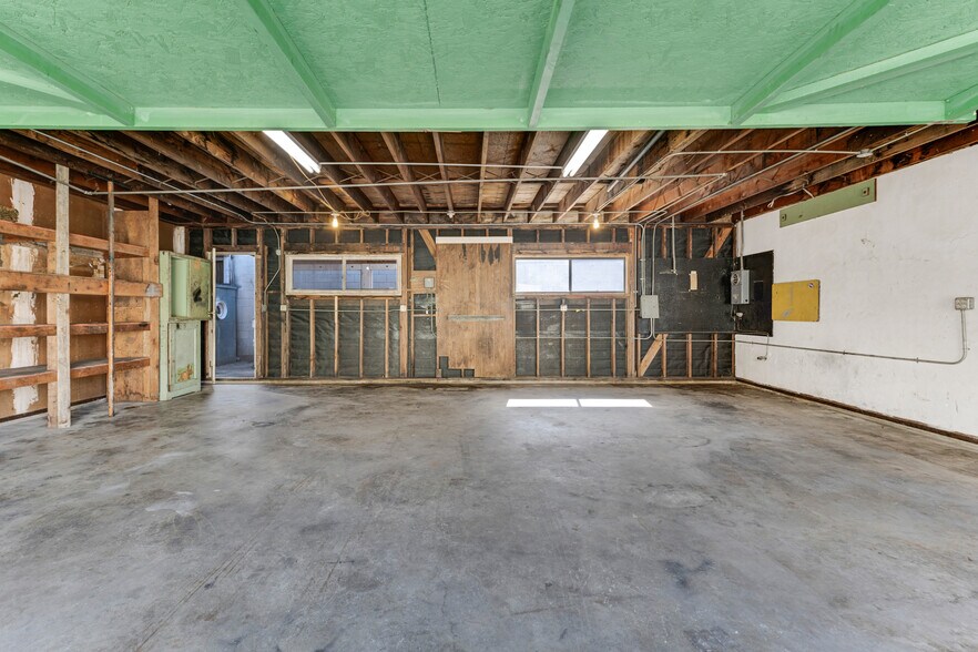More Photos Of 11606 Inglewood Ave, Hawthorne Auto Repair For Lease