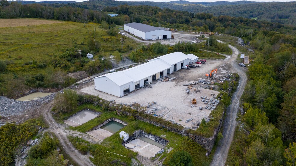 More Photos Of 407 Peck Hill Rd, New Milford Manufacturing For Sale