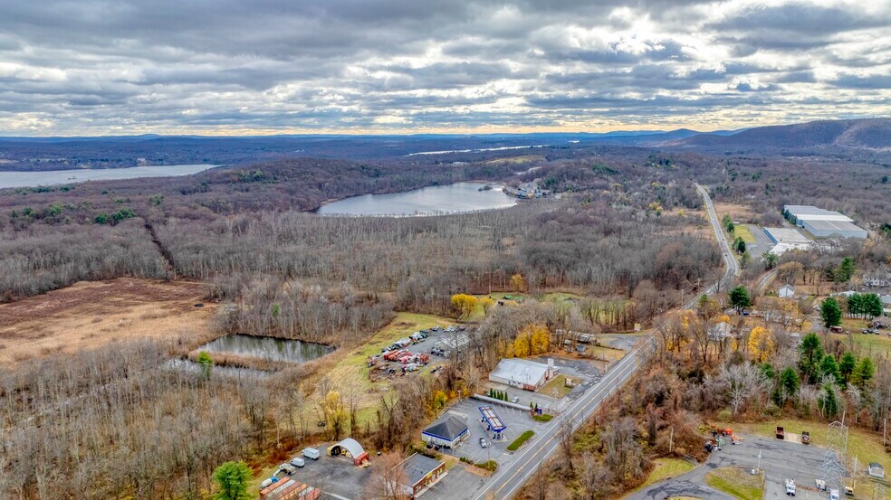 More Photos Of 447 Broadway, Ulster Park Office For Sale