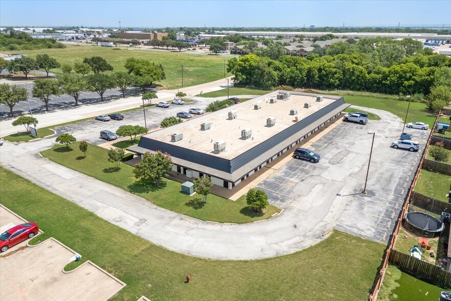 More Photos Of 2701 Osler Dr, Grand Prairie Medical For Sale