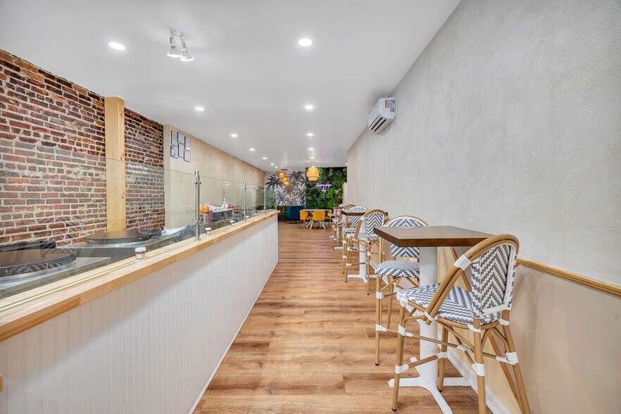 More Photos Of 1514 Newcastle St, Brunswick Storefront For Sale