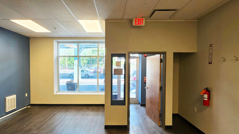 More Photos Of 4821-4827 Frankford Ave, Philadelphia Storefront For Lease