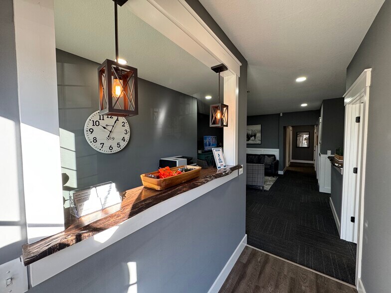 More Photos Of 10351 Dawson's Creek Blvd, Fort Wayne Medical For Sale